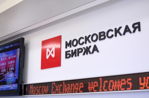 Мосбиржа возобновила торги всеми биржевыми фондами на российские активы