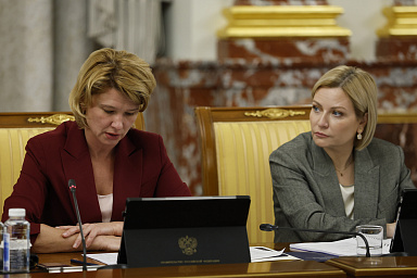 Оксана Лут доложила о предварительных итогах уборки урожая в 2025 году на заседании Правительства