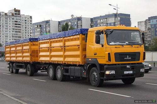 В Сахалинской области на ремонт и модернизацию дорог направят 9,4 млрд рублей