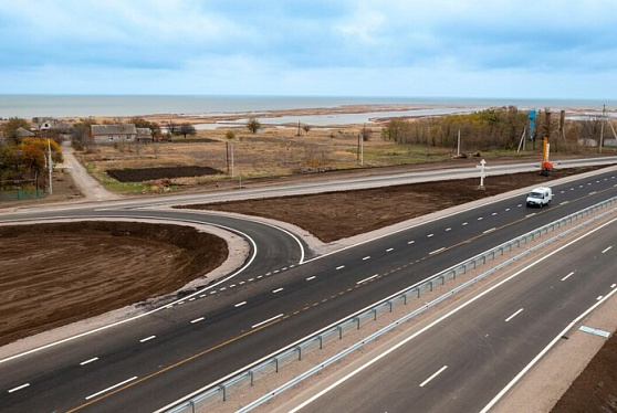 Более 4,5 тыс. км дорог восстановлено в Донбассе и Новороссии за три года — Минтранс РФ