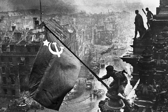 Минцифры: более 18 млн звонков совершили россияне в рамках акции "Ура Победе!"